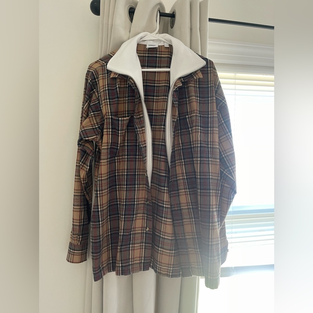 Burberry Men’s Flannel Zip Up size Medium 100% Authentic